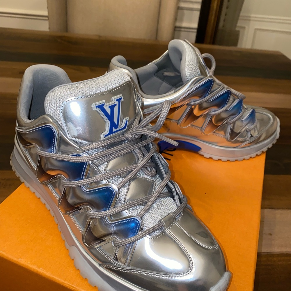 Silver & blue Louis Vuitton sneakers - Picture 2 of 4